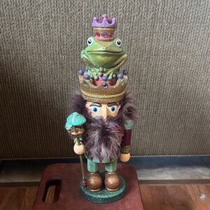 Kurt Adler Frog King Nutcracker with Purple and Green Accents